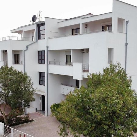 Отель Buzuku House Улцинь Экстерьер фото