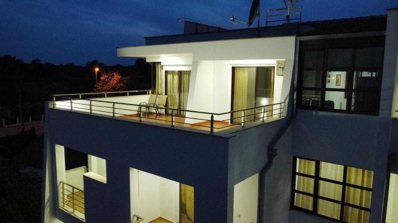 Отель Buzuku House Улцинь Экстерьер фото