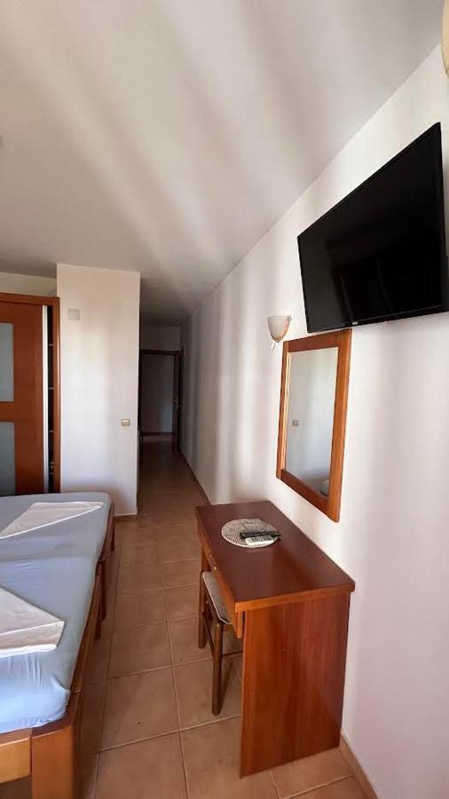 Отель Buzuku House Улцинь Экстерьер фото